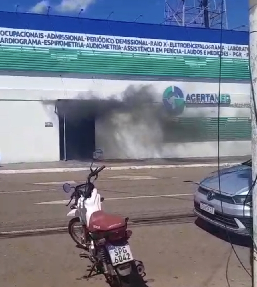 Princípio de incêndio atinge empresa na região central após possível explosão